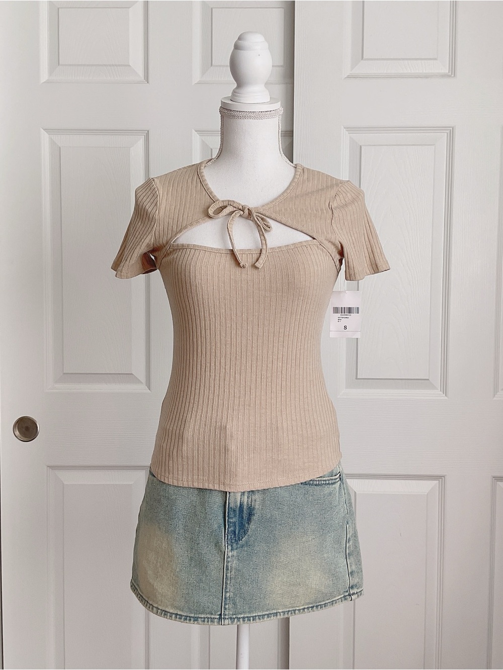 Ribbed Tie-Front Cutout Top in Beige